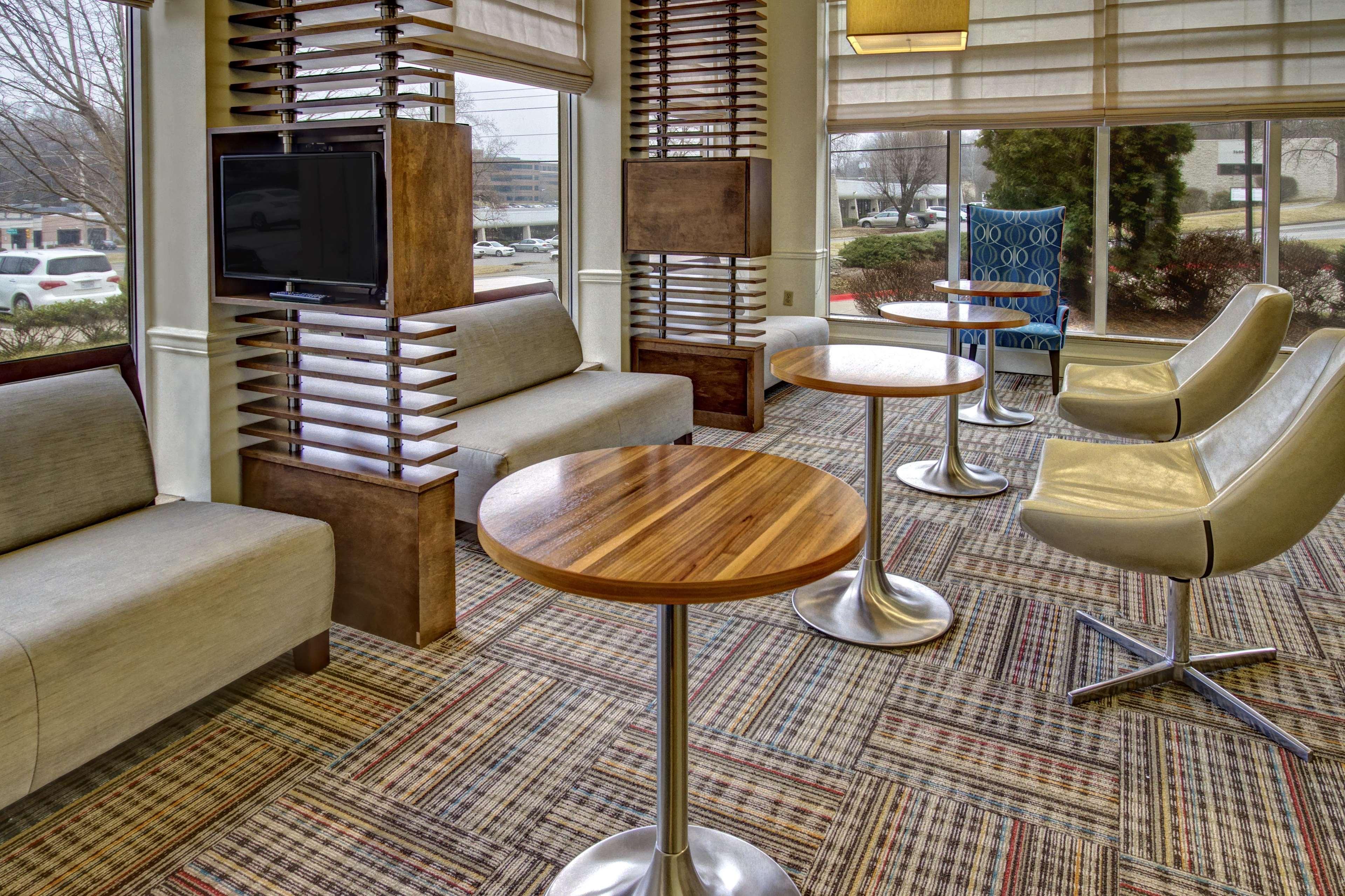 Hilton Garden Inn Nashville Airport Exterior foto